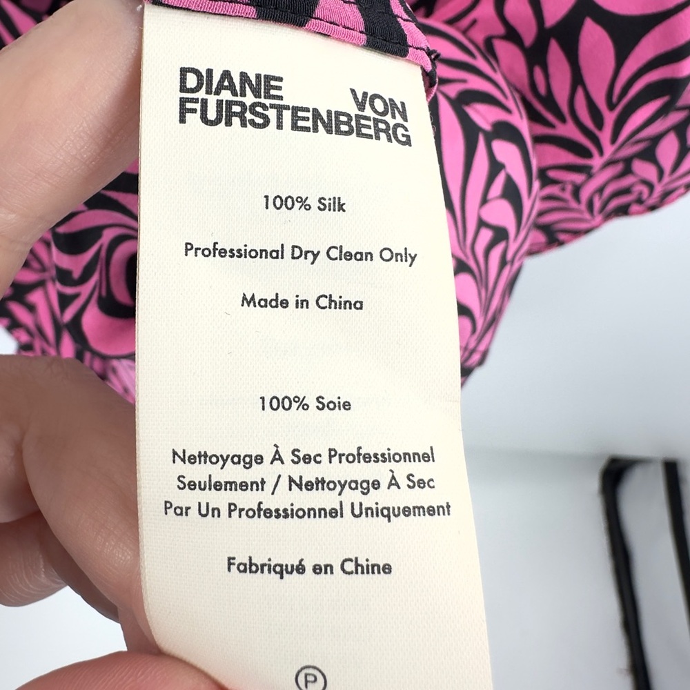 Diane Von Furstenberg Silk Blouse Top Womens Size Small Ruffle Feminine Luxury - Picture 4 of 7